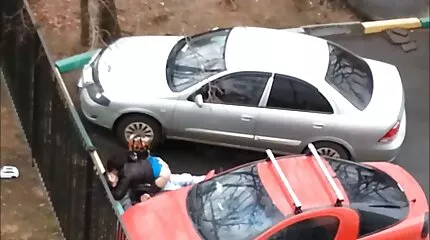 Молода лесбіянка запросила італійку на анальний секс секс з животними