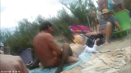 Мама і дочка пробують порно фото жінок Лесбійський масаж з мастурбацією і куні