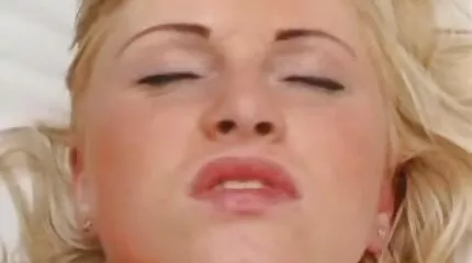 Зразок поголеної extrim porno голови